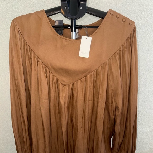 Elegant Brown Women's Blouse - Picture 5 of 6